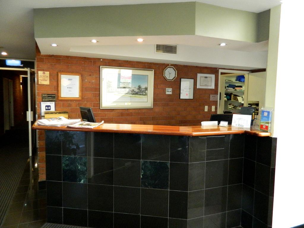 Ciloms Airport Lodge Melbourne City Exterior foto